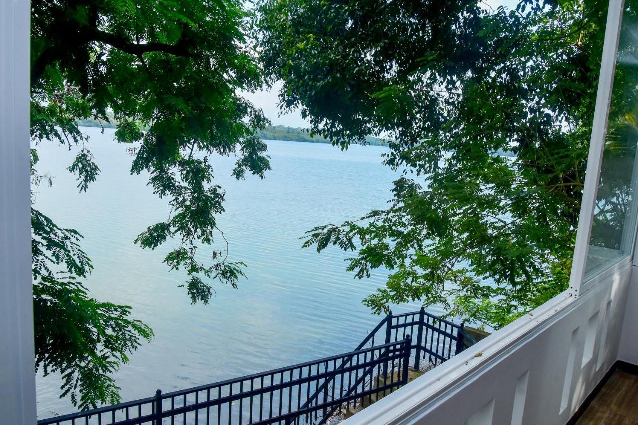 Villa Araliya Hikkaduwa Exteriör bild