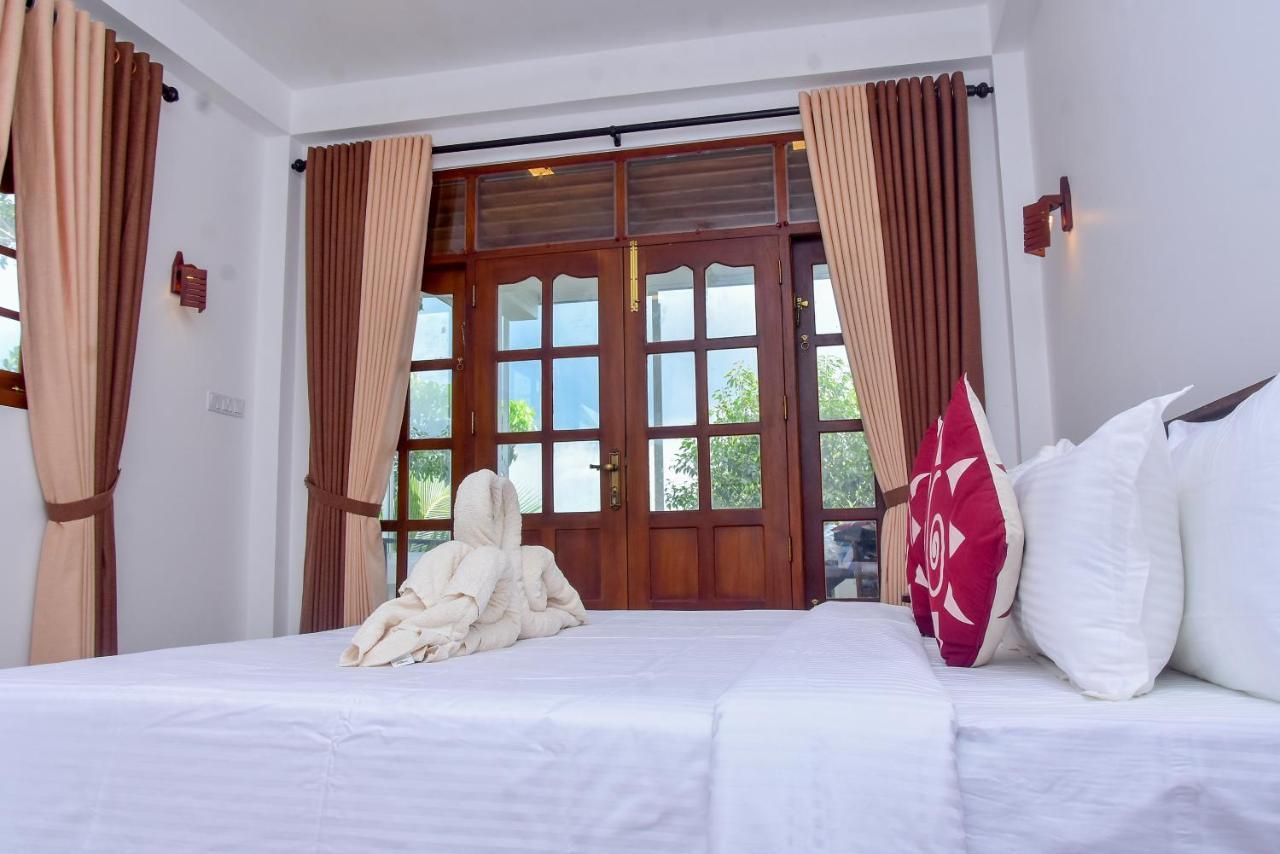 Villa Araliya Hikkaduwa Exteriör bild