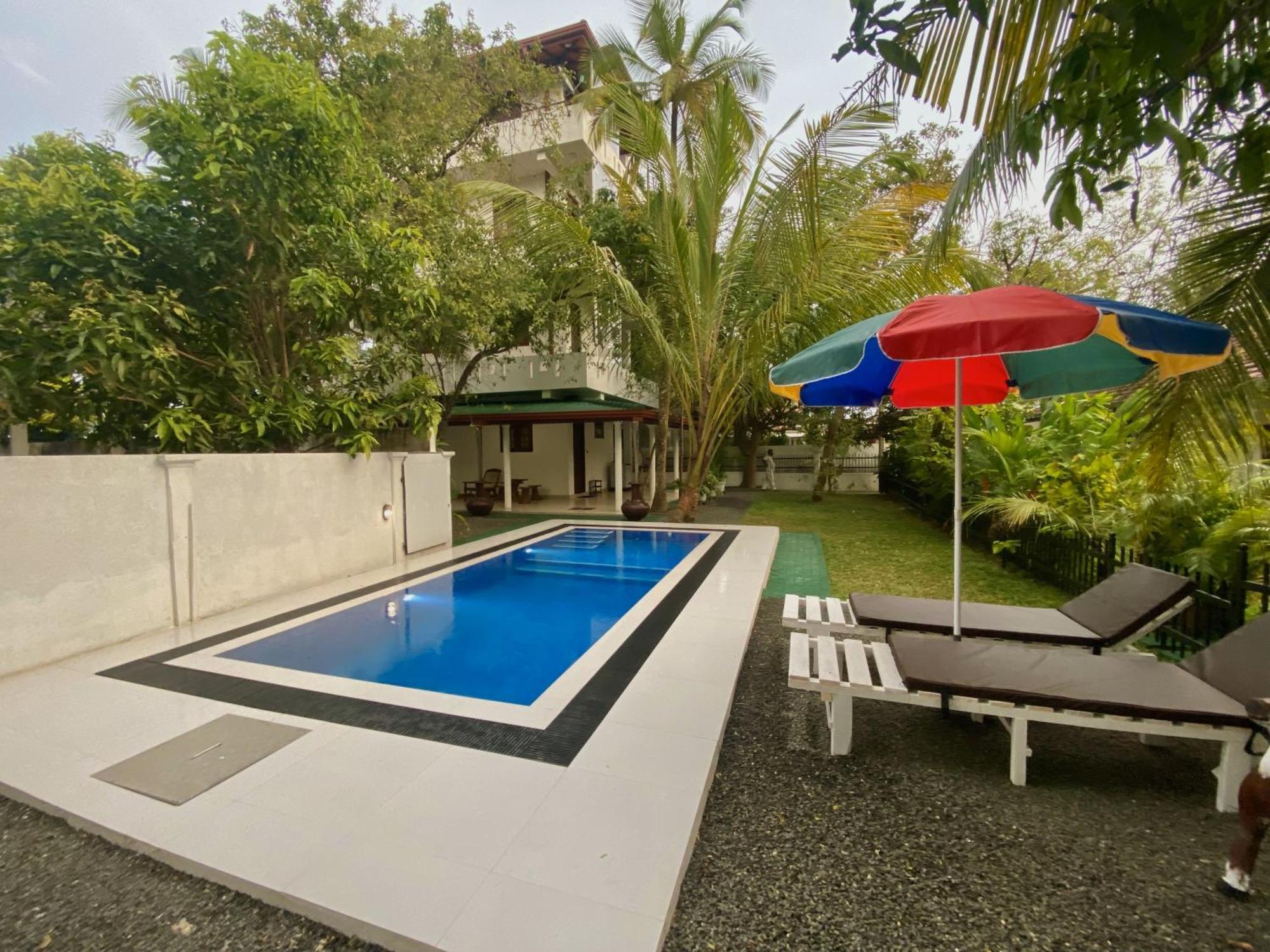 Villa Araliya Hikkaduwa Exteriör bild