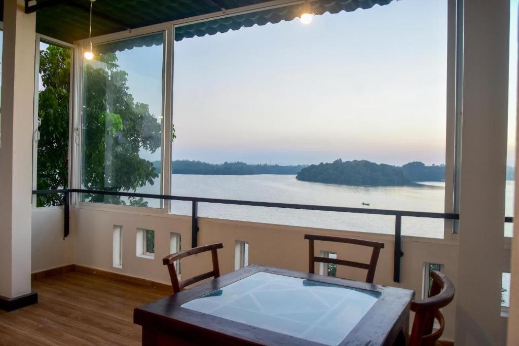 Villa Araliya Hikkaduwa Exteriör bild